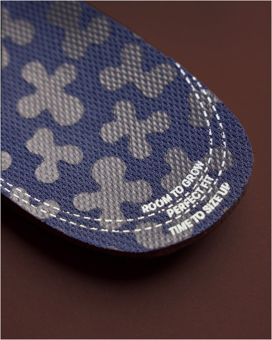 Removable insole for fit indication